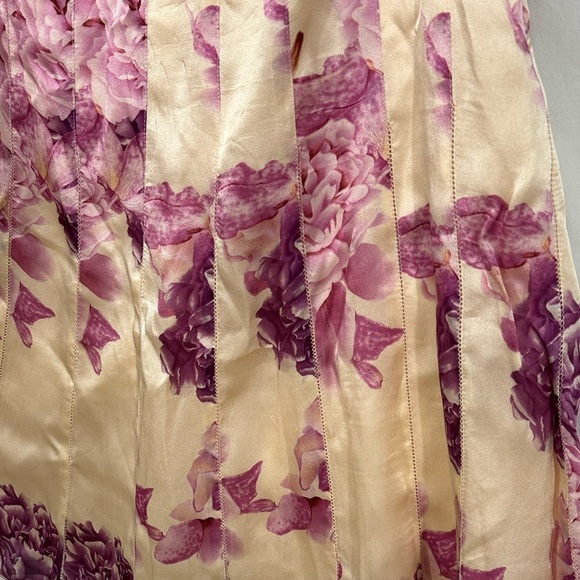 Ann Taylor 100% Silk A-Line Floral Skirt Pink Peony Print Beige Size 6 - Picture 3 of 4